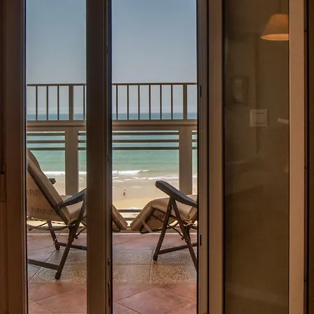 Paseo Maritimo 27 * كاديز